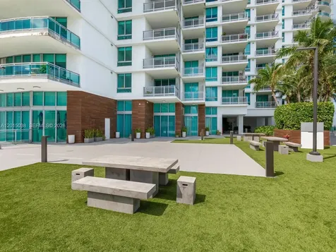 350 S Miami Avenue Miami FL 33130