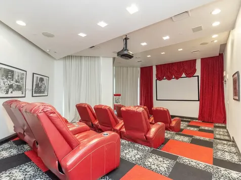 350 S Miami Avenue Miami FL 33130