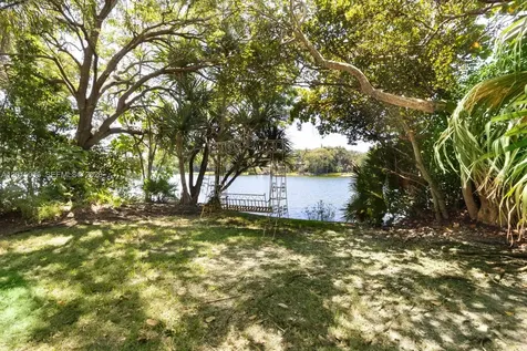 5340 Banyan Drive Coral Gables FL 33156
