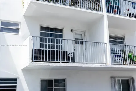 525 Meridian Avenue Miami Beach FL 33139