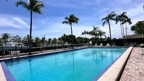 North Miami FL 33181