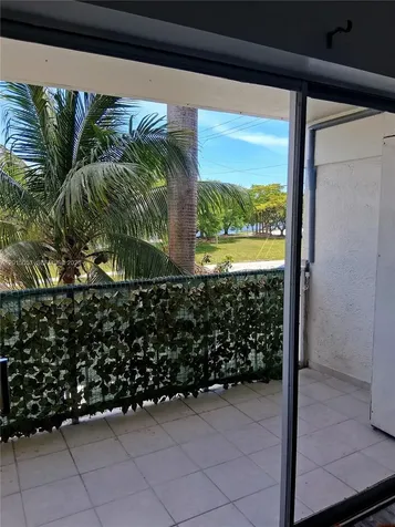 1450 NE 170th Street North Miami Beach FL 33162