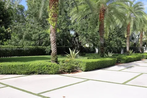 5250 SW 62nd Avenue Miami FL 33155