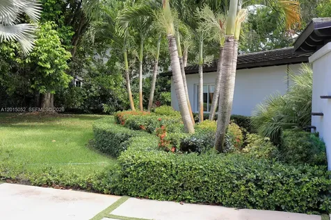 5250 SW 62nd Avenue Miami FL 33155