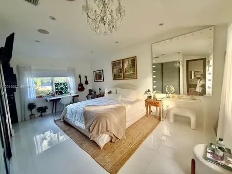 5250 SW 62nd Avenue Miami FL 33155
