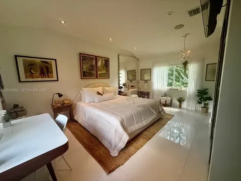 5250 SW 62nd Avenue Miami FL 33155