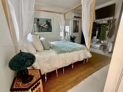 5250 SW 62nd Avenue Miami FL 33155