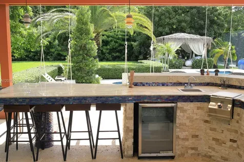 5250 SW 62nd Avenue Miami FL 33155