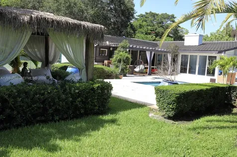 5250 SW 62nd Avenue Miami FL 33155