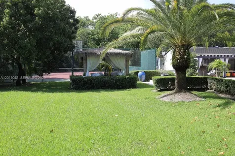 5250 SW 62nd Avenue Miami FL 33155