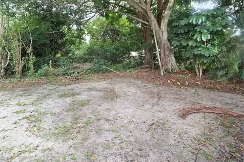 8504 NW 3rd Street Coral Springs FL 33071