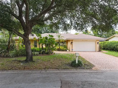 8504 NW 3rd Street Coral Springs FL 33071
