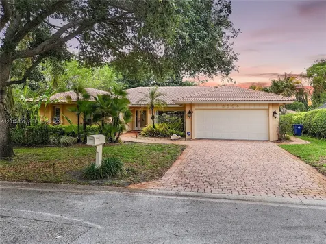 8504 NW 3rd Street Coral Springs FL 33071