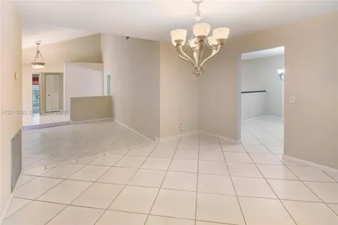 8504 NW 3rd Street Coral Springs FL 33071