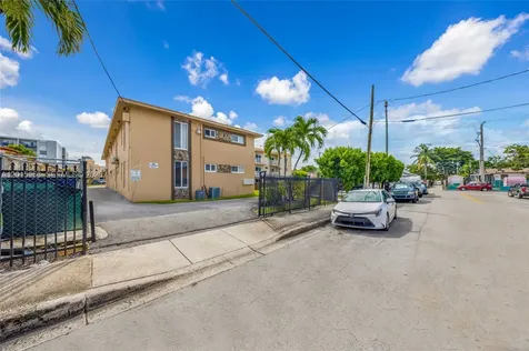 225 SW 18th Avenue Miami FL 33135