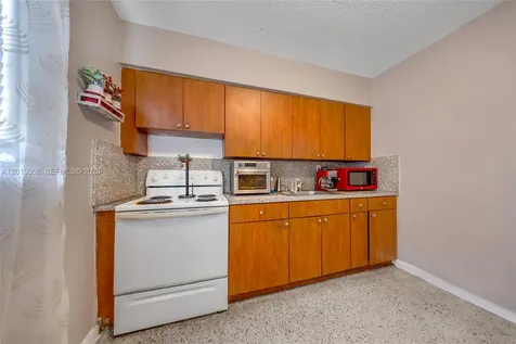 225 SW 18th Avenue Miami FL 33135