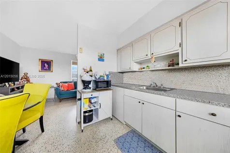 225 SW 18th Avenue Miami FL 33135