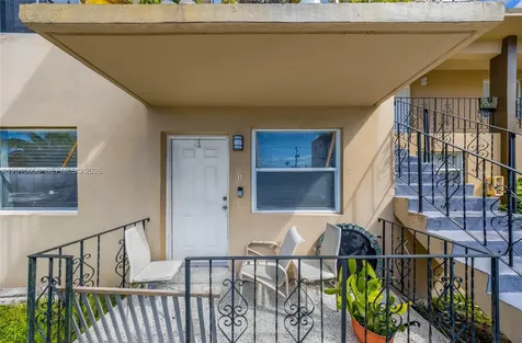225 SW 18th Avenue Miami FL 33135