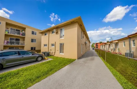 225 SW 18th Avenue Miami FL 33135