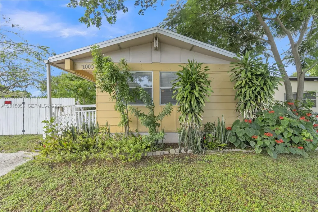 2005 NW 11th Avenue Fort Lauderdale FL 33311
