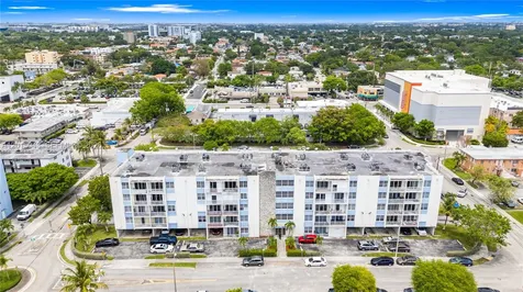 3551 SW 9th Terrace Miami FL 33135