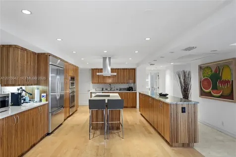 10155 Collins Avenue Bal Harbour FL 33154
