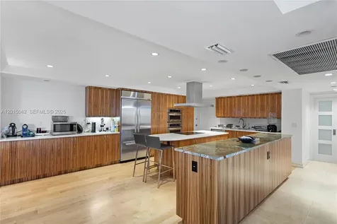 10155 Collins Avenue Bal Harbour FL 33154