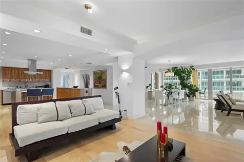 10155 Collins Avenue Bal Harbour FL 33154