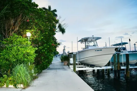 1901 Brickell Avenue Miami FL 33129