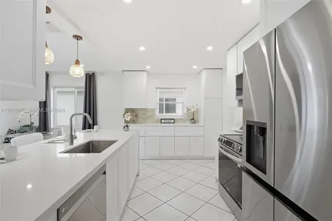 9011 NW 15th Place Plantation FL 33322