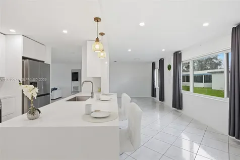 9011 NW 15th Place Plantation FL 33322