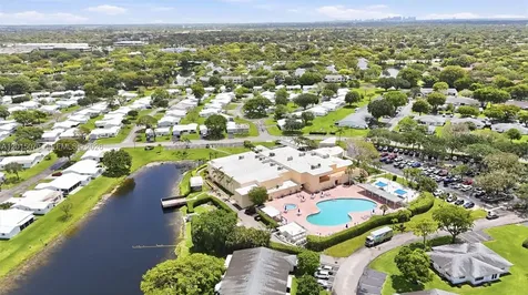 9011 NW 15th Place Plantation FL 33322