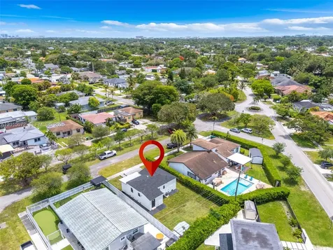 3250 SW 68th Avenue Miami FL 33155