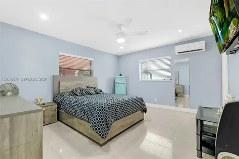 1820 N 27th Avenue Hollywood FL 33020