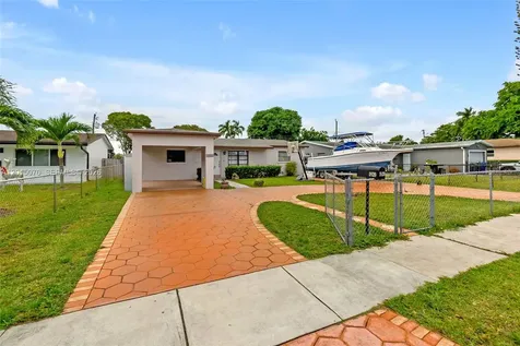 1820 N 27th Avenue Hollywood FL 33020