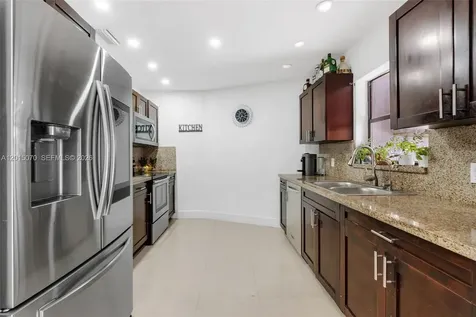 1820 N 27th Avenue Hollywood FL 33020