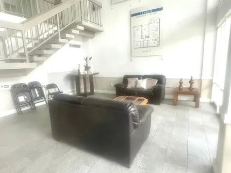 488 NW 165th St Road Miami FL 33169
