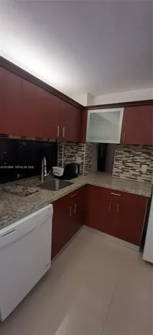 16909 N Bay Road Sunny Isles Beach FL 33160