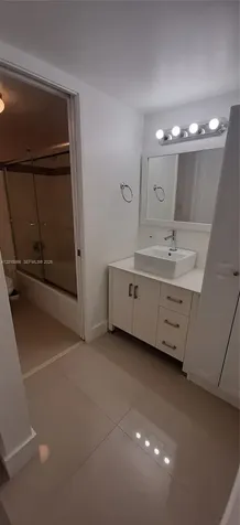 16909 N Bay Road Sunny Isles Beach FL 33160