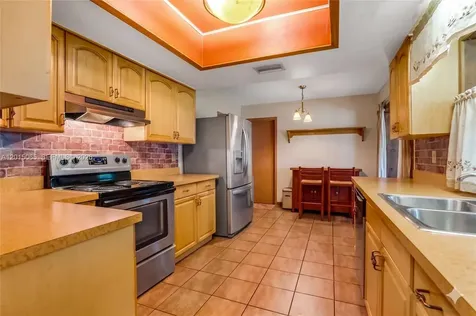 4605 NW 47th Court Tamarac FL 33319