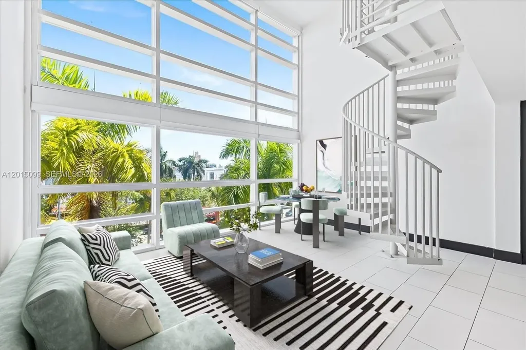 421 Meridian Avenue Miami Beach FL 33139