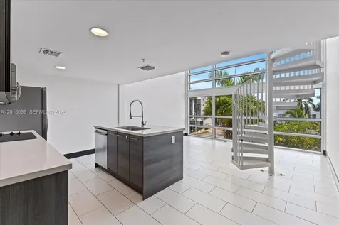 421 Meridian Avenue Miami Beach FL 33139