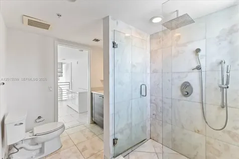421 Meridian Avenue Miami Beach FL 33139