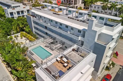 421 Meridian Avenue Miami Beach FL 33139