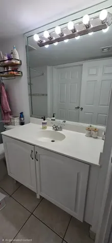 2475 NW 16th St Road Miami FL 33125