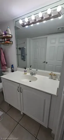 2475 NW 16th St Road Miami FL 33125