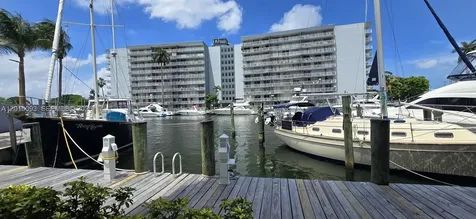 2475 NW 16th St Road Miami FL 33125