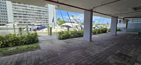 2475 NW 16th St Road Miami FL 33125
