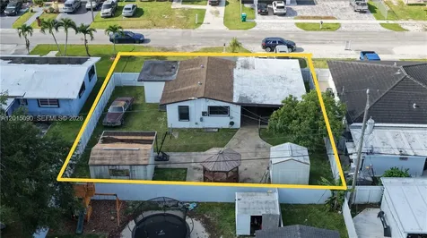 10955 SW 217th Terrace Miami FL 33170