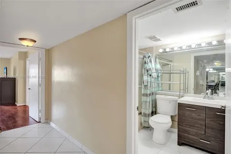 4960 E Sabal Palm Boulevard Tamarac FL 33319